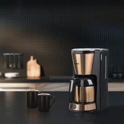 Bestron Cafetière Filtre Avec Verseuse Isotherme 8 Tasses 900 W Coloris Cuivre -Smeg Shop 700100 3 1 Cafetiere filtre avec verseuse isotherme 8 tasses 900 W coloris cuivre Bestron