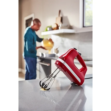 KitchenAid Batteur à Main électrique 6 Vitesses 60 W Rouge Empire 5KHM6118EER 5 KitchenAid Batteur à Main électrique 6 Vitesses 60 W Rouge Empire 5KHM6118EER – Image 3