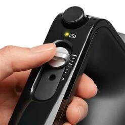 KitchenAid Batteur à Main électrique Sans Fil 7 Vitesses Noir Réglisse 5KHMB732EBM -Smeg Shop 760357 1 1 Batteur a main electrique sans fil 7 vitesses noir reglisse 5KHMB732EBM Kitchenaid