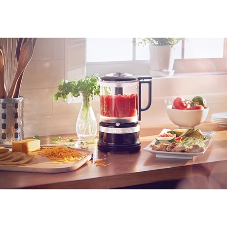 KitchenAid Robot Hachoir 1,2 L Noir Onyx 5KFC0516EOB 6 KitchenAid Robot Hachoir 1,2 L Noir Onyx 5KFC0516EOB – Image 4