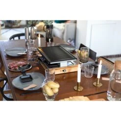 LIVOO Appareil à Raclette 8 Personnes Poêlons Doubles 1200 W DOC257 9 LIVOO Appareil à Raclette 8 Personnes Poêlons Doubles 1200 W DOC257 -Smeg Shop 780244 2 2 Appareil a raclette 8 personnes poelons doubles 1200 W DOC257 Livoo